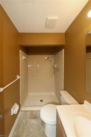 2113 Hollins CT, Chesapeake, VA 23320