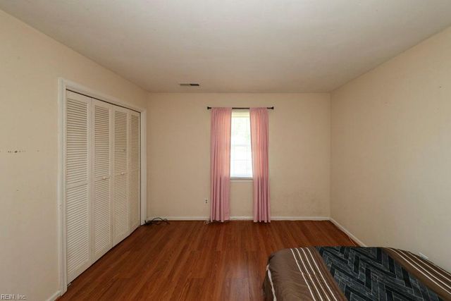 2113 Hollins CT, Chesapeake, VA 23320