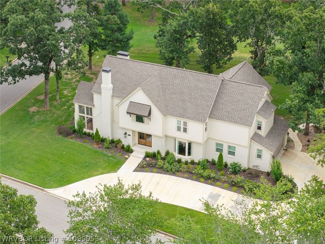 9801 Wellington Way, Fort Smith, AR 72908