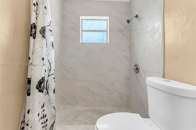 2856 NW 14th St 1, Fort Lauderdale, FL 33311