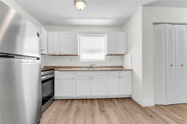 2856 NW 14th St 1, Fort Lauderdale, FL 33311