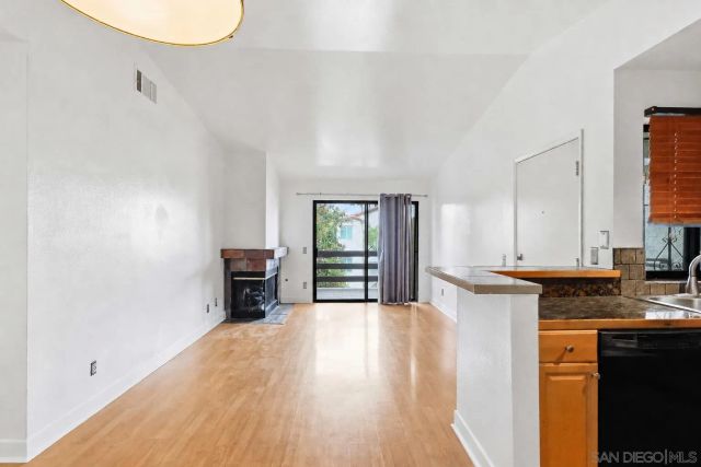 2425 Cranston Dr. 34, Escondido, CA 92025