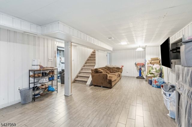 46 Pershing Pl, Woodland Park, NJ 07424