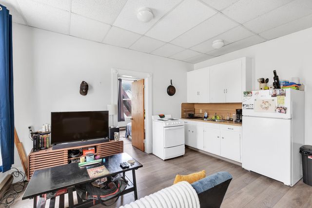 158 Main Street, Ludlow, VT 05149