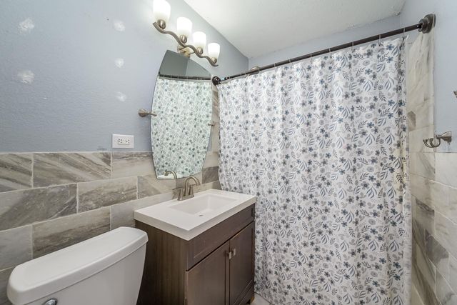 320 Martha Ave, Mulvane, KS 67110