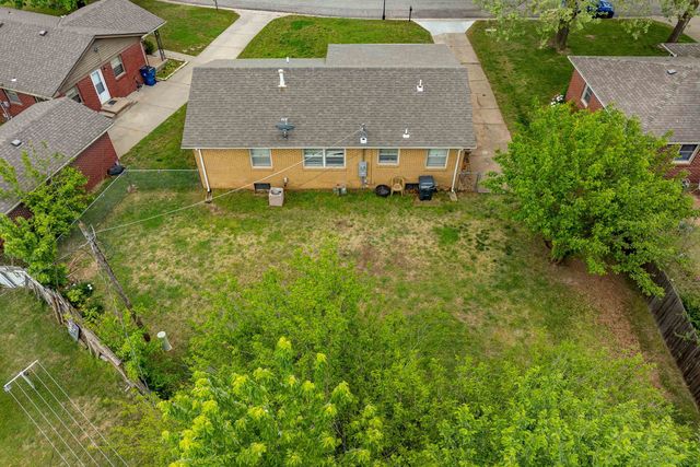 320 Martha Ave, Mulvane, KS 67110