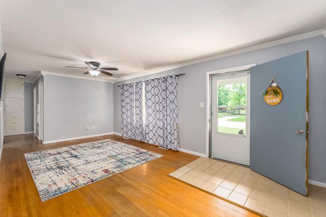 320 Martha Ave, Mulvane, KS 67110