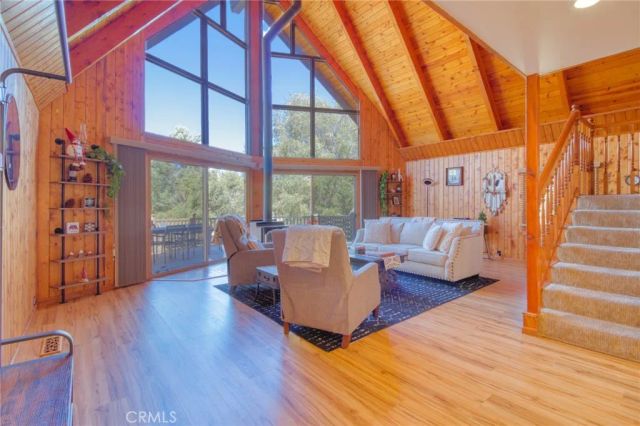 1604 Blackbird, Wrightwood, CA 92397