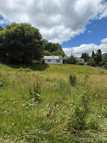 691 Old Balsam Road, Waynesville, NC 28786