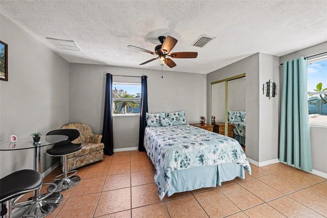 6807 DICKINSON COURT, Tampa, FL 33634