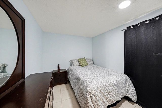 6807 DICKINSON COURT, Tampa, FL 33634