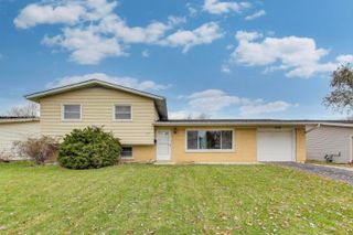 1208 Windsor Lane, Hanover Park, IL 60133