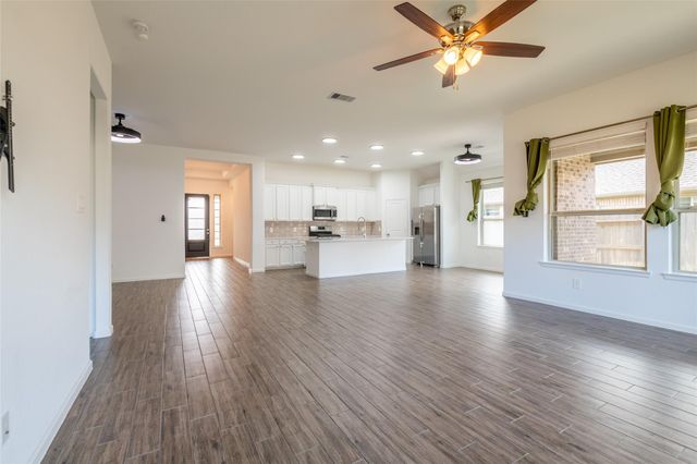 15023 Mulberry Hallow Street, Conroe, TX 77302