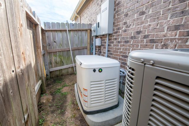 15023 Mulberry Hallow Street, Conroe, TX 77302