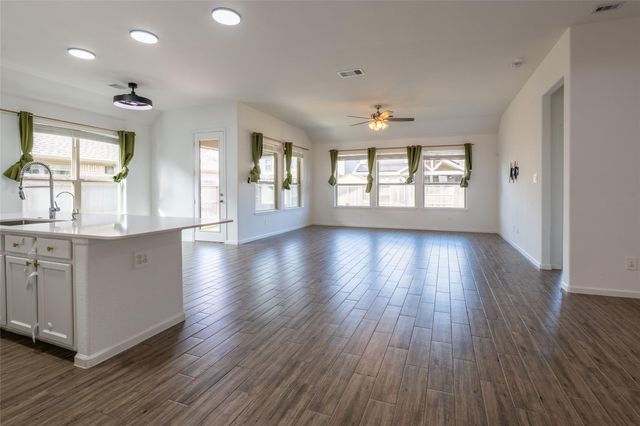 15023 Mulberry Hallow Street, Conroe, TX 77302