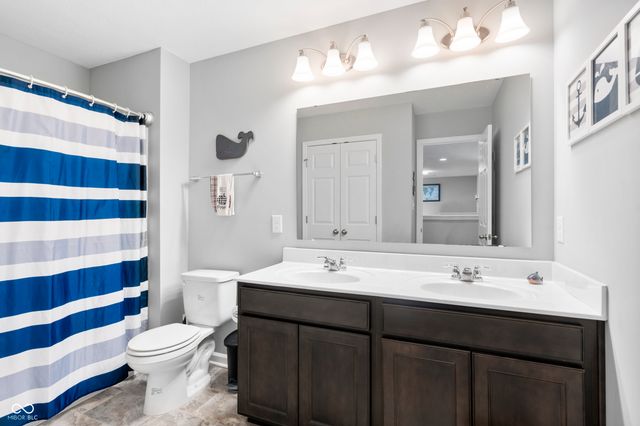 15865 W Rail Drive, Westfield, IN 46074