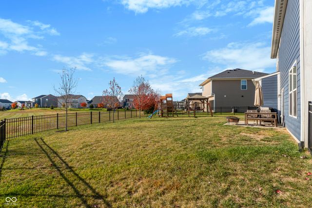 15865 W Rail Drive, Westfield, IN 46074