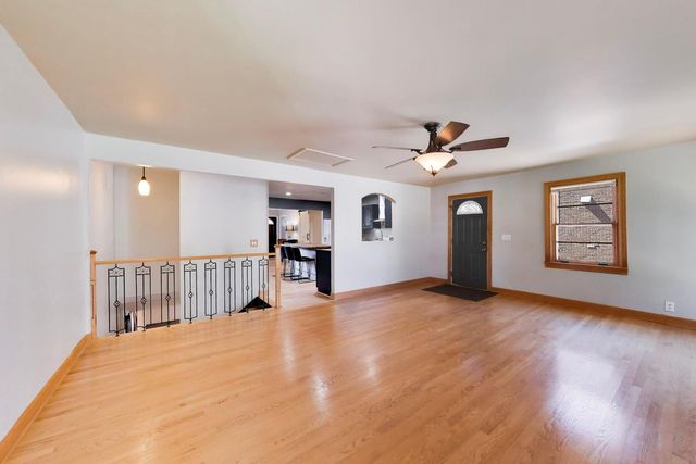 479 N Elm Avenue, Elmhurst, IL 60126