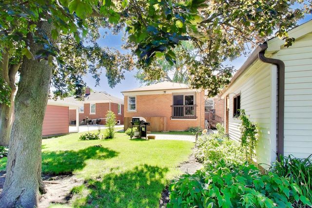 479 N Elm Avenue, Elmhurst, IL 60126