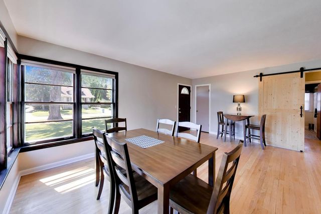 479 N Elm Avenue, Elmhurst, IL 60126