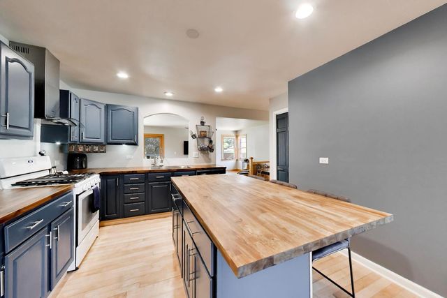 479 N Elm Avenue, Elmhurst, IL 60126