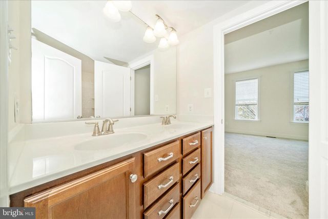 1318 VOLUNTEER DR, Brunswick, MD 21716