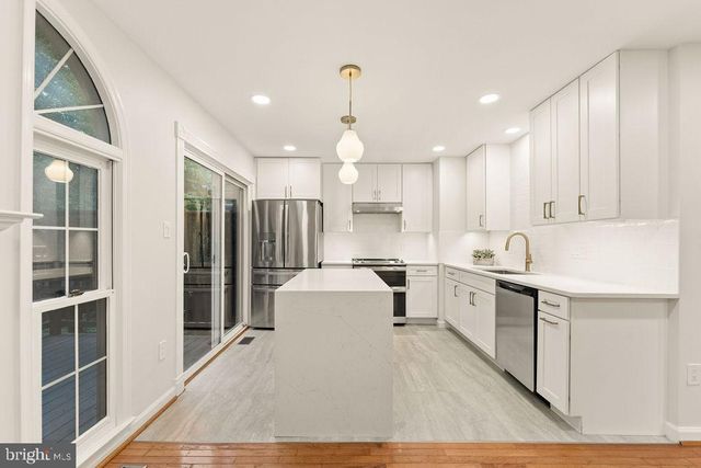 3859 ZELKOVA CT, Fairfax, VA 22033