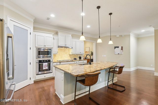 1389 SUNSET VIEW Lane, Jacksonville, FL 32207