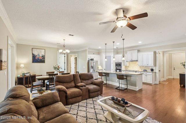 1389 SUNSET VIEW Lane, Jacksonville, FL 32207