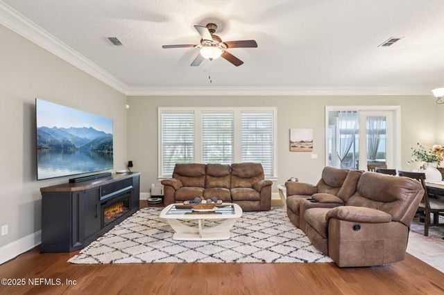 1389 SUNSET VIEW Lane, Jacksonville, FL 32207