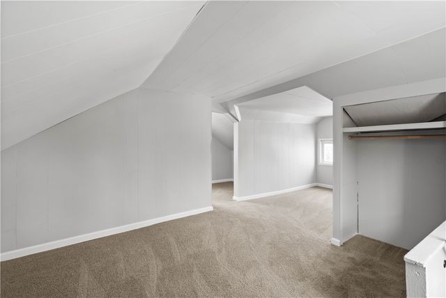 5644 Ollie St, Lincoln Place, PA 15207