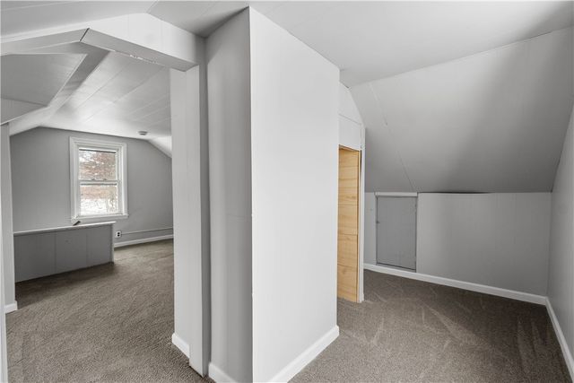 5644 Ollie St, Lincoln Place, PA 15207