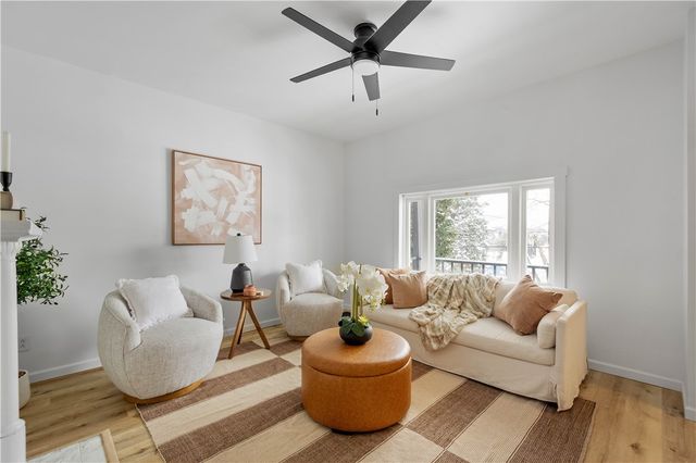 5644 Ollie St, Lincoln Place, PA 15207