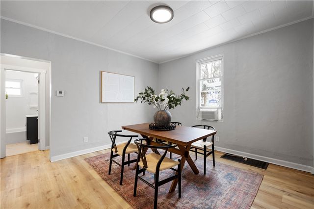 5644 Ollie St, Lincoln Place, PA 15207