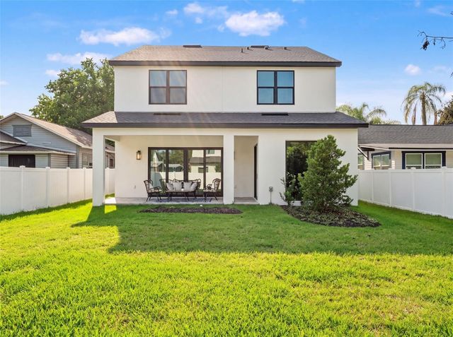 1320 CLOVERLAWN AVENUE, Orlando, FL 32806