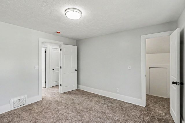 23 Kellogg Street, Battle Creek, MI 49037