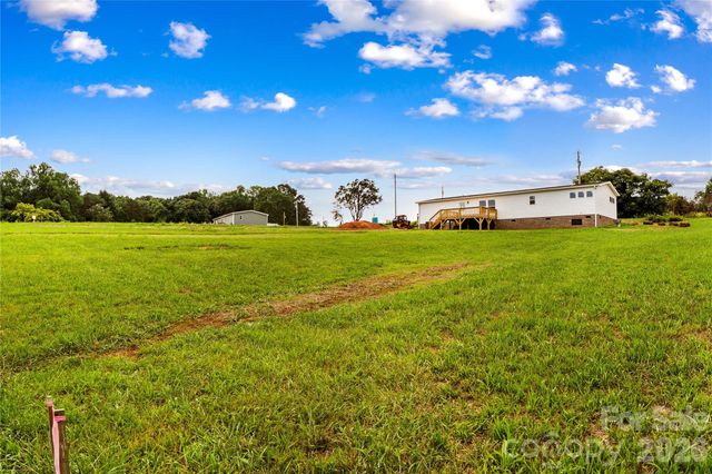 532 Eagle Mills Road, Hamptonville, NC 27020