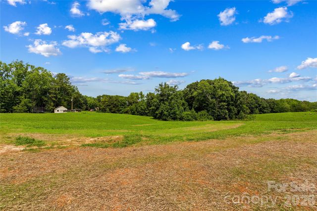 532 Eagle Mills Road, Hamptonville, NC 27020