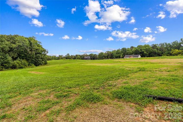 532 Eagle Mills Road, Hamptonville, NC 27020