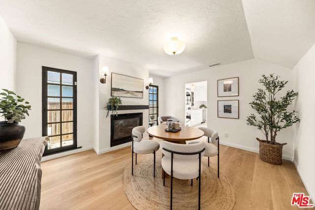 1941 Midvale Avenue, Los Angeles, CA 90025