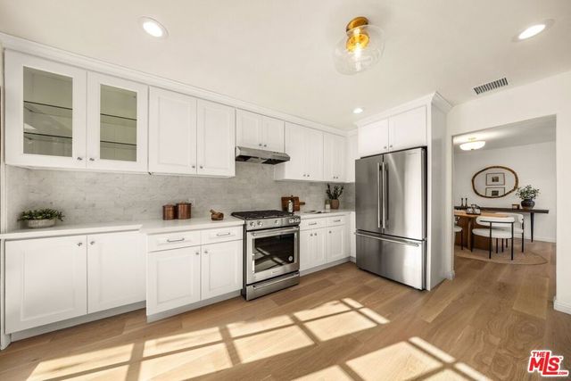 1941 Midvale Avenue, Los Angeles, CA 90025
