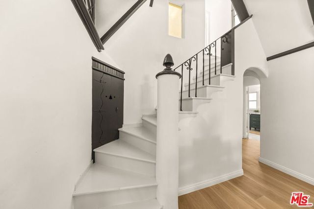 1941 Midvale Avenue, Los Angeles, CA 90025