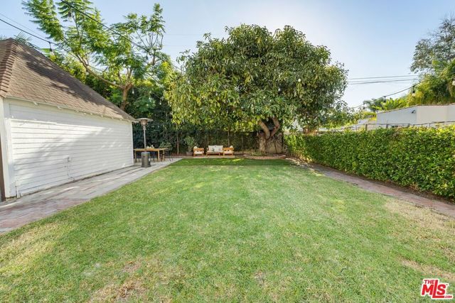 1941 Midvale Avenue, Los Angeles, CA 90025