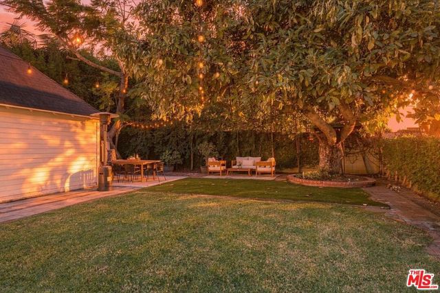 1941 Midvale Avenue, Los Angeles, CA 90025