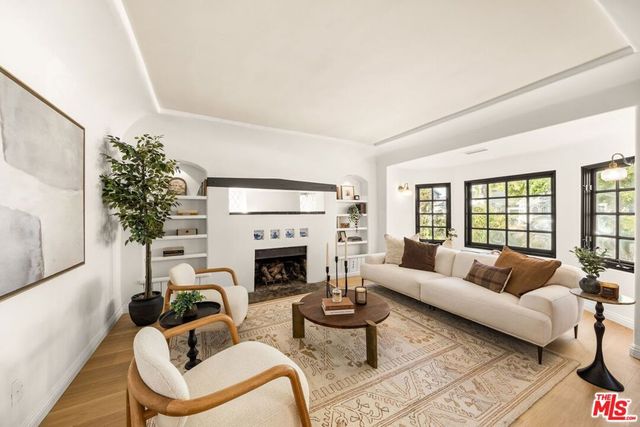 1941 Midvale Avenue, Los Angeles, CA 90025