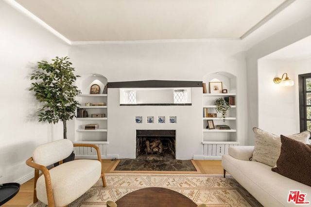 1941 Midvale Avenue, Los Angeles, CA 90025