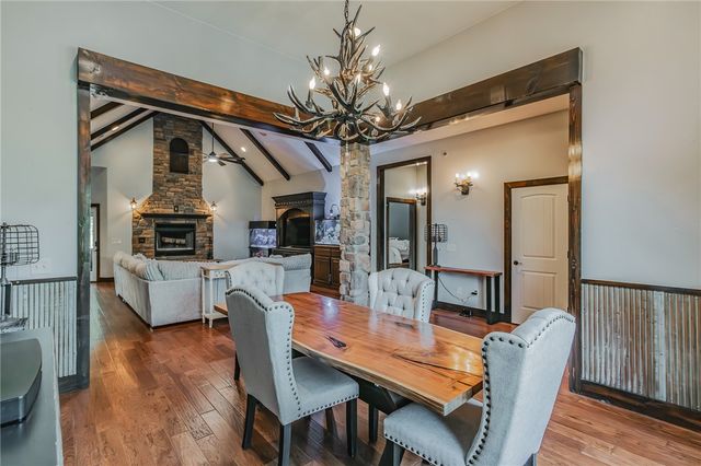 1801 SW Palmer Creek, Bentonville, AR 72713