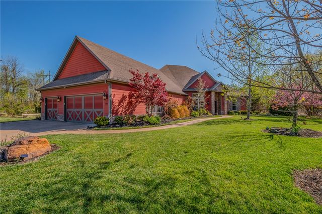 1801 SW Palmer Creek, Bentonville, AR 72713