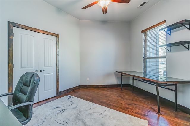 1801 SW Palmer Creek, Bentonville, AR 72713