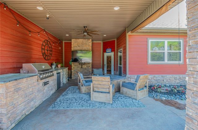 1801 SW Palmer Creek, Bentonville, AR 72713